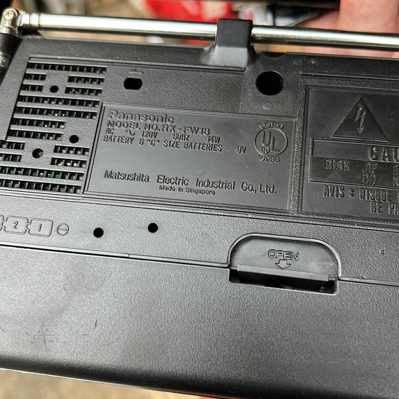 Cassette tape player and much more. Panasonic. Black. Throwback to 80’s and 90s - Picture 7 of 7